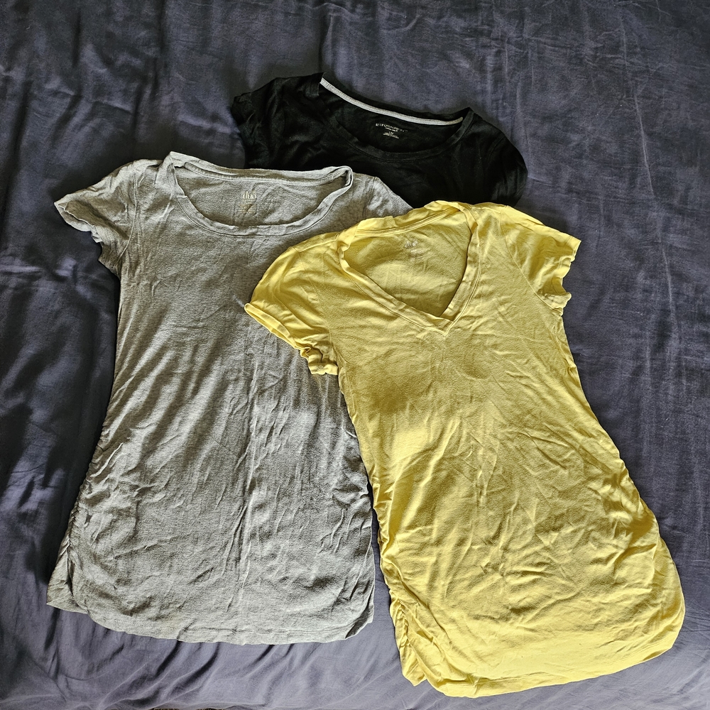 Women's Casual Maternity V-Neck Tops - Black, Gray, and Yellow